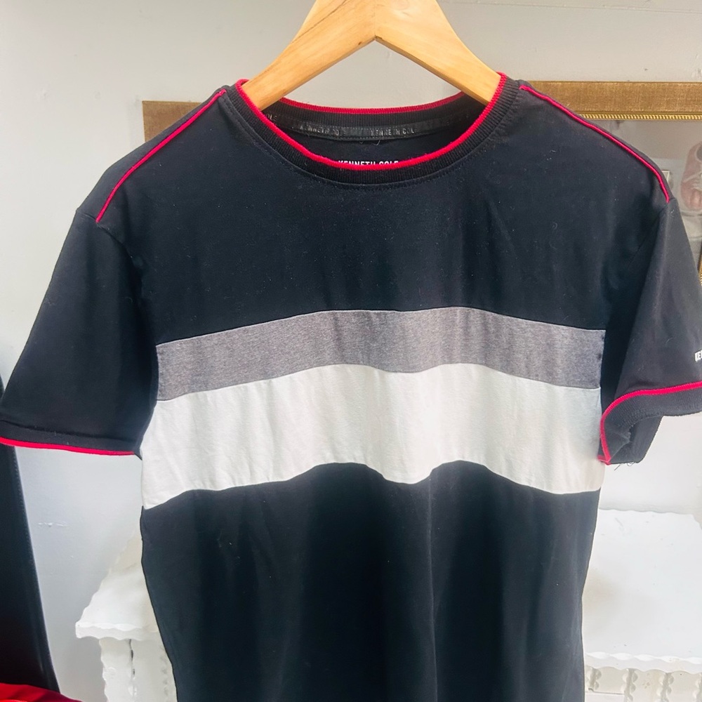 Black and Gray Men's Shirt